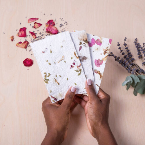 crafters flower paper kit by Kikkerland